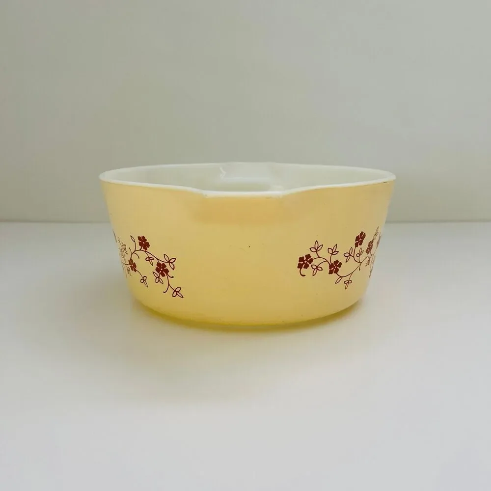 PYREX Cream Brown Trailing Flowers 475-B Casserole Dish 2.5 Qt